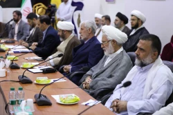 در همایش نقش رسانه‌ها در تحکیم وحدت اسلامی در جهان اسلام؛

حجت الاسلام والمسلمین نواب: رسانه‌ها می‌توانند باعث نزدیکی مسلمانان و از بین رفتن شکاف های فکری شوند 5