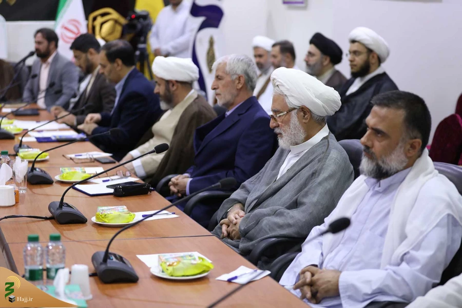 در همایش نقش رسانه‌ها در تحکیم وحدت اسلامی در جهان اسلام؛

حجت الاسلام والمسلمین نواب: رسانه‌ها می‌توانند باعث نزدیکی مسلمانان و از بین رفتن شکاف های فکری شوند 5