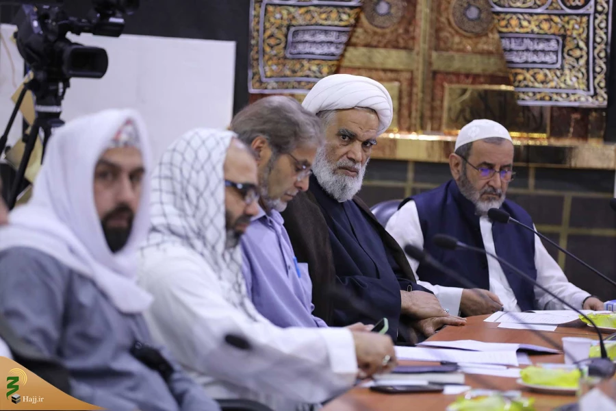 در همایش نقش رسانه‌ها در تحکیم وحدت اسلامی در جهان اسلام؛

حجت الاسلام والمسلمین نواب: رسانه‌ها می‌توانند باعث نزدیکی مسلمانان و از بین رفتن شکاف های فکری شوند 6