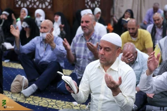 نخستین مراسم دعای کمیل زائران ایرانی بعد از ایام تشریق 22