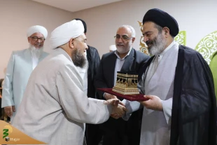 به همت بعثه مقام معظم رهبری برگزار شد؛
آیین نکوداشت پیش کسوتان خادمین زائران اهل سنت 5