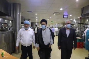 بازدید مسئولان حوزه حج و زیارت ازبزرگترین آشپزخانه پخت غذای حجاج ایرانی در مکه+فیلم 10