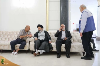 دیدار صمیمی سرپرست حجاج ایرانی با زائران کشورمان در مکه مکرمه _ 8 6