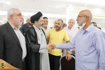 دیدار صمیمی سرپرست حجاج ایرانی با زائران کشورمان در مکه مکرمه _ 8 14