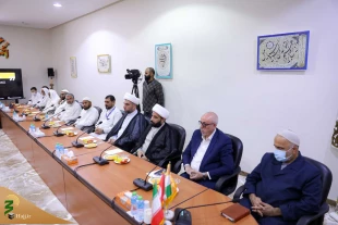 درنشست هم اندیشی نگاه جهانی و تمدن ساز به حج درمکه مطرح شد؛

حج تجلی گاه دین و تبلورتمدن اسلامی است 4