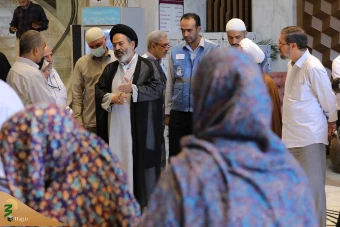 دیدار صمیمی سرپرست حجاج ایرانی با زائران کشورمان در مکه مکرمه _ 9 27