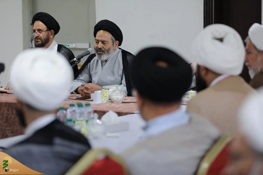 حجت الاسلام والمسلمین نواب:

روحانیون می‌توانند در ذهن زائران «گلستان معرفت» ایجاد کنند 5
