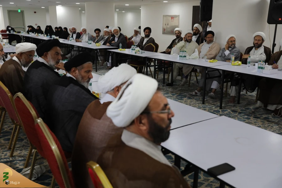 حجت الاسلام والمسلمین نواب:

روحانیون می‌توانند در ذهن زائران «گلستان معرفت» ایجاد کنند 6