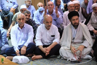 
دعای کمیل زائران ایرانی در مکه مکرمه
 6