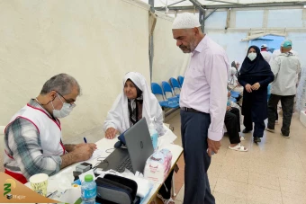 خدمات پزشکی هلال احمر جمهوری اسلامی ایران در منا 17