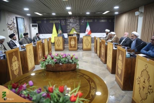 رییس کمیته فرهنگی اربعین: 
جای یک موسیقی فاخر و مناسب اربعین خالی است
 5