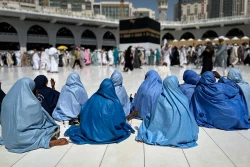 نیایش زائران در مسجدالحرام 2