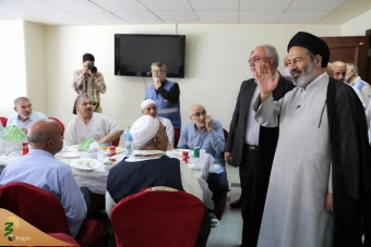 دیدار صمیمی سرپرست حجاج ایرانی با زائران کشورمان در مکه مکرمه _ 9 12