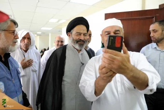 دیدار صمیمی سرپرست حجاج ایرانی با زائران کشورمان در مکه مکرمه _ 9 16