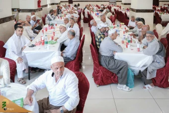 دیدار صمیمی سرپرست حجاج ایرانی با زائران کشورمان در مکه مکرمه _ 9 32