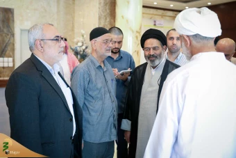 دیدار صمیمی سرپرست حجاج ایرانی با زائران کشورمان در مکه مکرمه _ 9 26