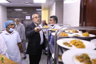 دیدار صمیمی سرپرست حجاج ایرانی با زائران کشورمان در مکه مکرمه _ 9 28