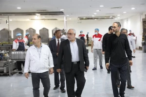 رییس سازمان حج و زیارت تاکید کرد:
تامین غذای گرم و با کیفیت برای آخرین کاروان های ایرانی مقیم مدینه منوره