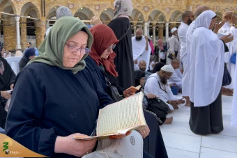 تلاوت قرآن در حرم امن الهی 7