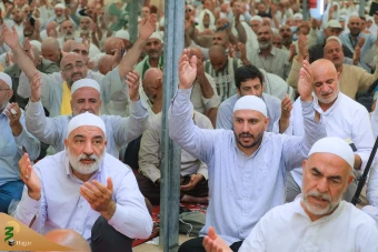 مراسم دعای ندبه در سرزمین منا 7