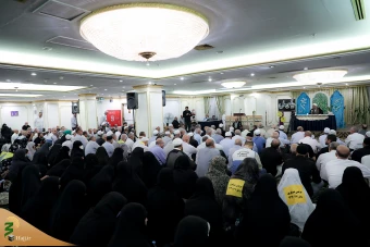 آخرین دعای کمیل زائران ایرانی در مدینه 9