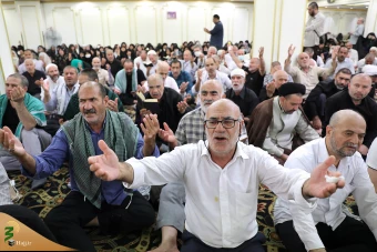 آخرین دعای کمیل زائران ایرانی در مدینه 15