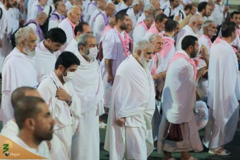 عزیمت هزاران زائر به سرزمین منا با پای پیاده  4
