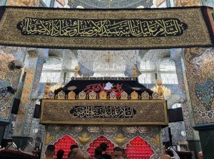 عزاداری شب عاشورا با تدابیر امنیتی در حرم زینب (س) برگزار شد