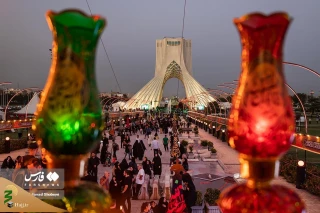 زائران اربعین از میدان آزادی بدرقه می شوند
