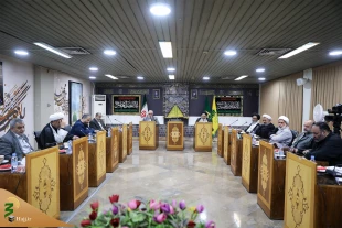 مسئول بعثه مقام معظم رهبری از آزادگان مجموعه حج و زیارت تجلیل کرد 7