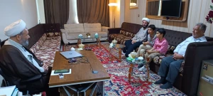 دیدار خانواده قرآنی با مسئول دفتر نمایندگی بعثه در عراق

