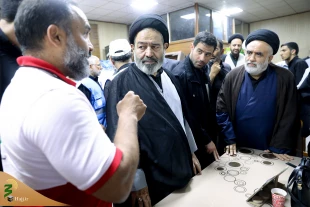 در بازدید از قرارگاه موقت کنسولگری کشورمان در نجف انجام شد؛

بررسی مسائل و مشکلات زائران ایرانی اربعین حسینی 7