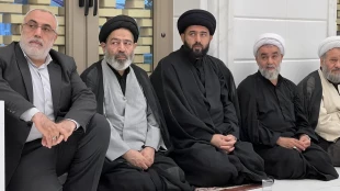 با حضور نماینده ولی فقیه در امور حج و زیارت در نجف برگزار شد؛

مراسم بزرگداشت سردار شهید مقاومت و یارانش 4
