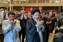 سفر نماینده ولی فقیه در امور حج و زیارت به عتبات عالیات _۱
 5