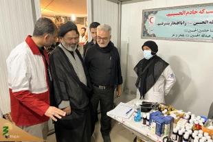 بازدید نماینده ولی فقیه در امور حج و زیارت از موکب حضرت فاطمه معصومه درکربلا 3