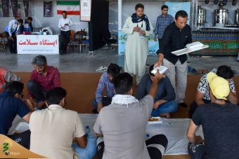 عبور زائران افغانستانی اربعین حسینی از مرز دوغارون 5