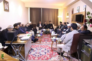 درآستانه اربعین حسینی درکربلا تشکیل شد؛ 

نشست مسئولان حوزه حج و زیارت با حضور وزیر فرهنگ و ارشاد اسلامی 3