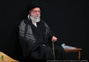 رهبر معظم انقلاب در مراسم عزاداری دانشجویان به‌مناسبت اربعین حسینی:
همانند راهپیمایی اربعین در راه حاکمیت توحید نیز مستحکم و همراه با اراده باشید 4