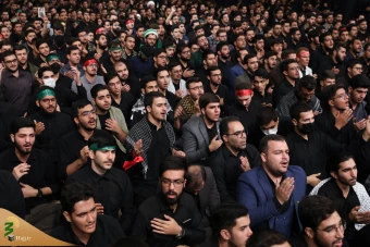 مراسم عزاداری هیات‌های دانشجویی با حضور مقام معظم رهبری 14
