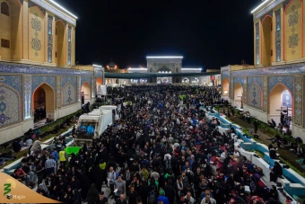 اقامه نماز جماعت در حرم امیرالمومنین علی علیه السلام 16