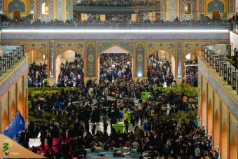 اقامه نماز جماعت در حرم امیرالمومنین علی علیه السلام 13