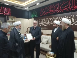 دیدار مسئولین بعثه مقام معظم رهبری در عراق با تولیت عتبه حسینیه در کربلای معلی