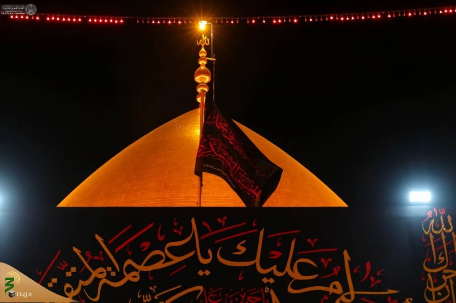تصاویر/ بر افراشته شدن پرچم عزای گنبد حرم امام عسکری (ع) 11