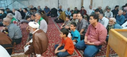 حضور پرشور کودکان و نوجوانان در مراسم بعثه در سرداب امام علی (ع) + تصاویر