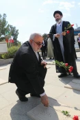 دیدار مسئولان حوزه حج و زیارت با خانواده شهیدان قلانی 13