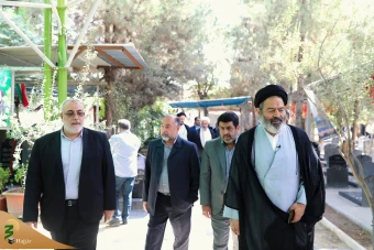 غبار روبی مزار شهدا مزار شهدای فاجعه منا و دفاع مقدس 19