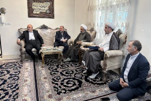 دیدارمعاونین مجموعه حج و زیارت با مادر شهید ترک زبان​​​​​