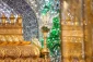 گل آرایی ضریح حضرت امیر مؤمنان علی (ع) به مناسبت میلاد پیامبر اکرم (ص)+تصاویر 2