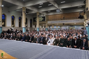 دیدار مسئولان نظام و مهمانان کنفرانس وحدت با رهبر انقلاب 20