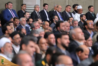 دیدار مسئولان نظام و مهمانان کنفرانس وحدت با رهبر انقلاب 21